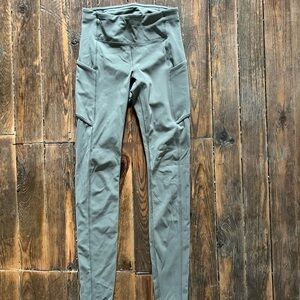 Sage green Lululemon leggings